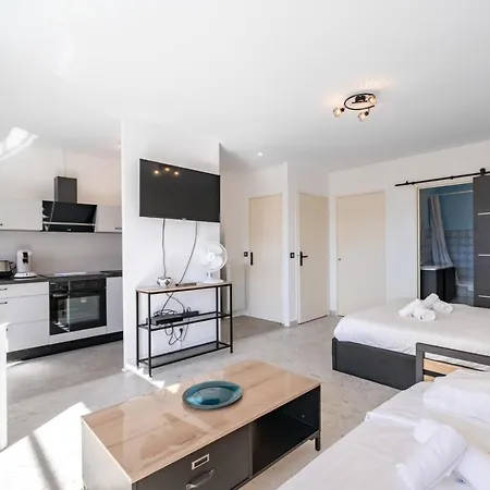 Clemenceau - Welkeys Apartment Vallauris
